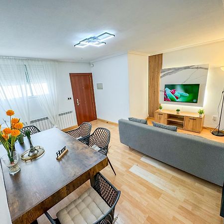 El Angel Del Pilar Turistea Apartman Zaragoza Kültér fotó